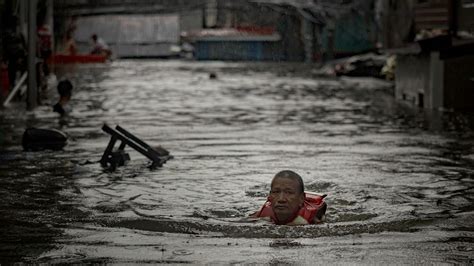 typhoon philippines|Typhoon Gaemi (Carina): Thousands stranded by floods in .